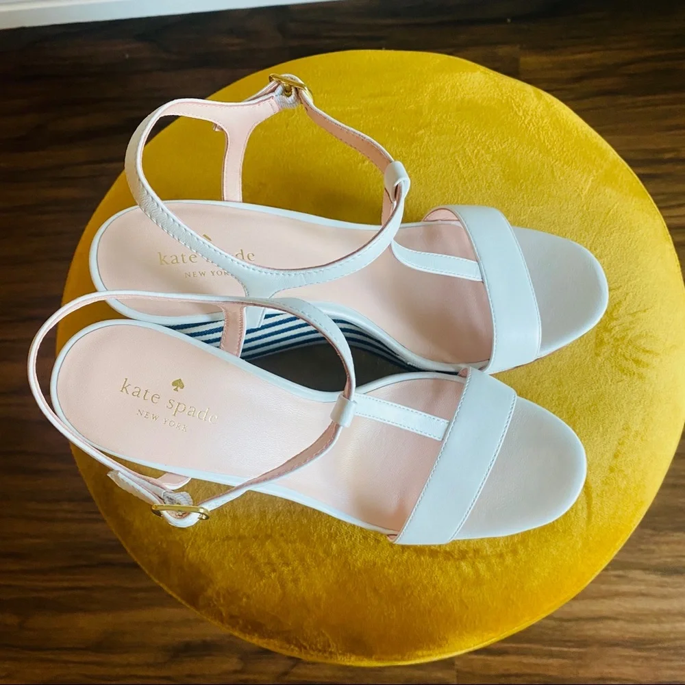 Kate Spade New York Deacon Lobster Embroidered Wedges Size 10 Runs like a 9-9.5 - Picture 5 of 10